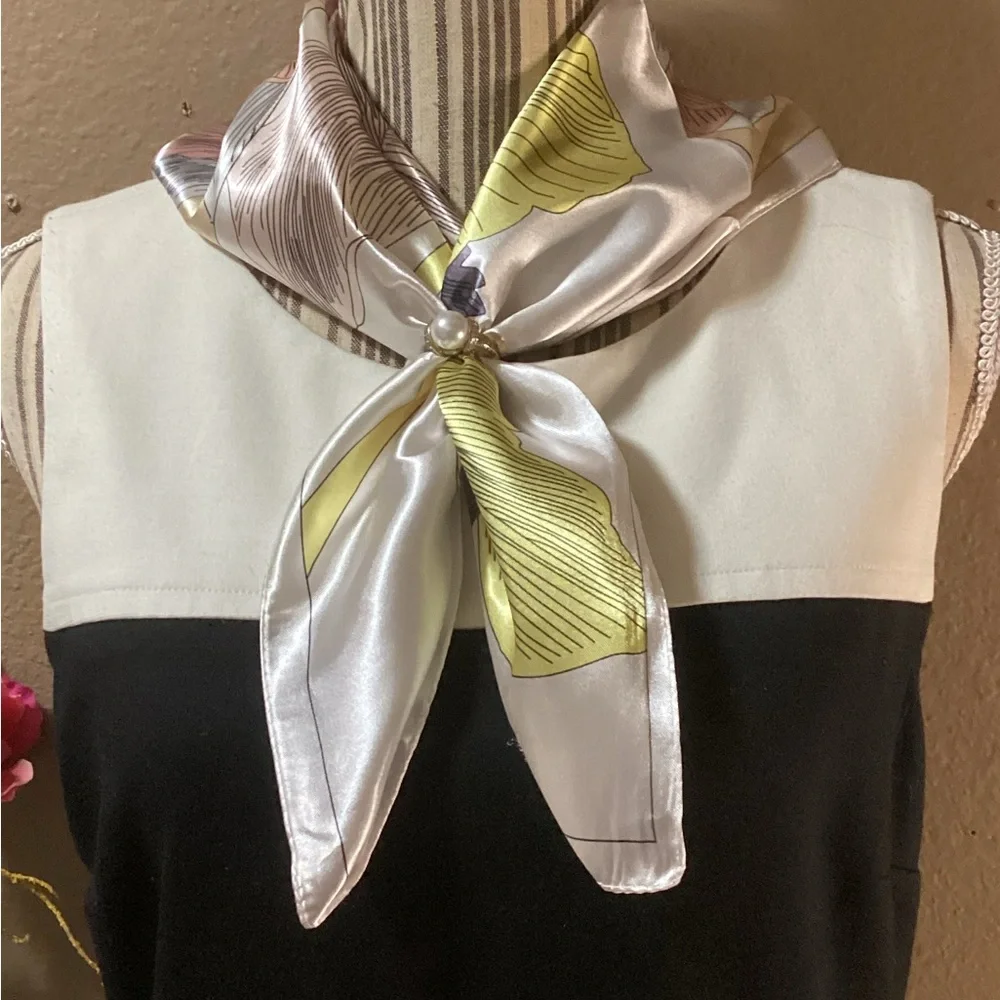 Elegant Pink and White Silk Scarf
